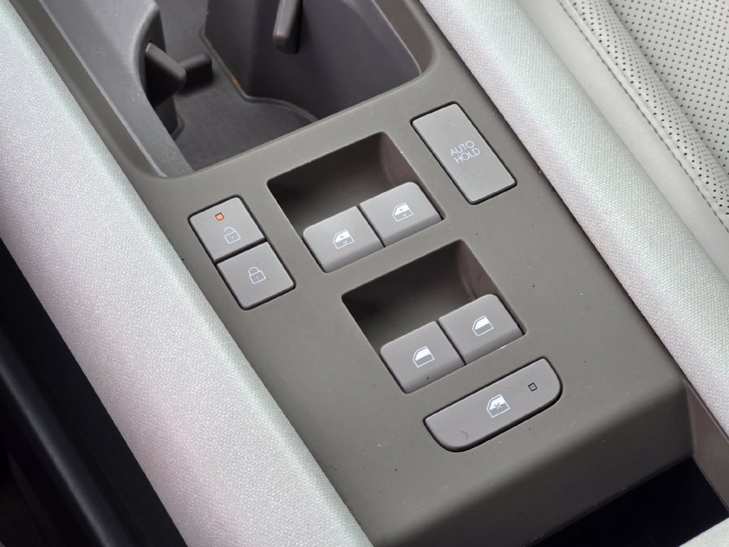2024 Hyundai IONIQ 6 Limited - Photo 37