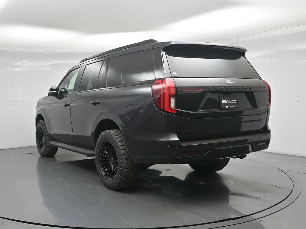 New 2026 Dark Matter Gray Metallic Ford Platinum image 26