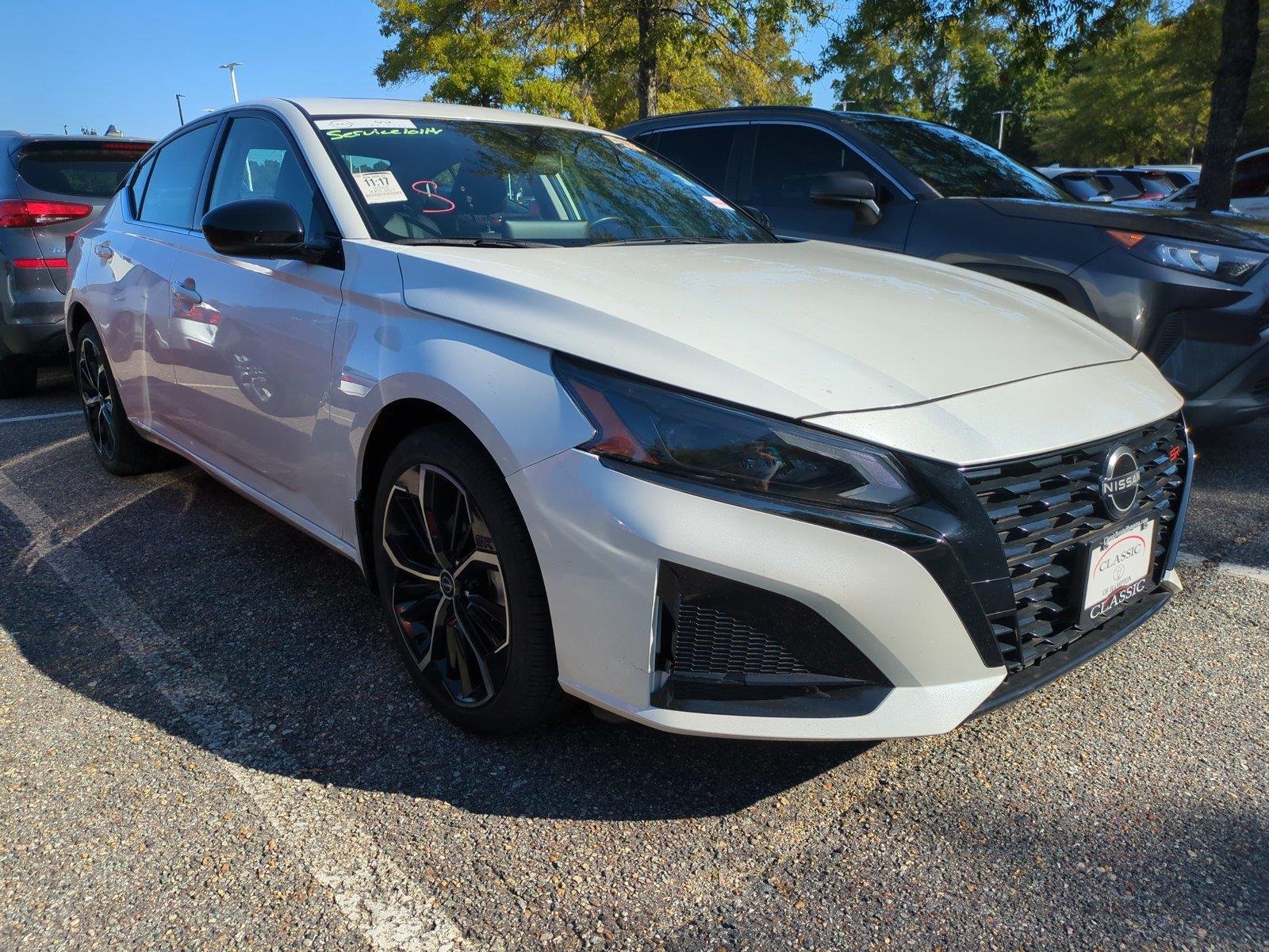 Used 2024 Pearl White Tricoat Nissan 2.5 SR image 1