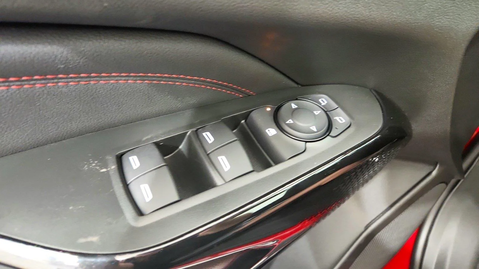 2026 Chevrolet Trax RS - Photo 19