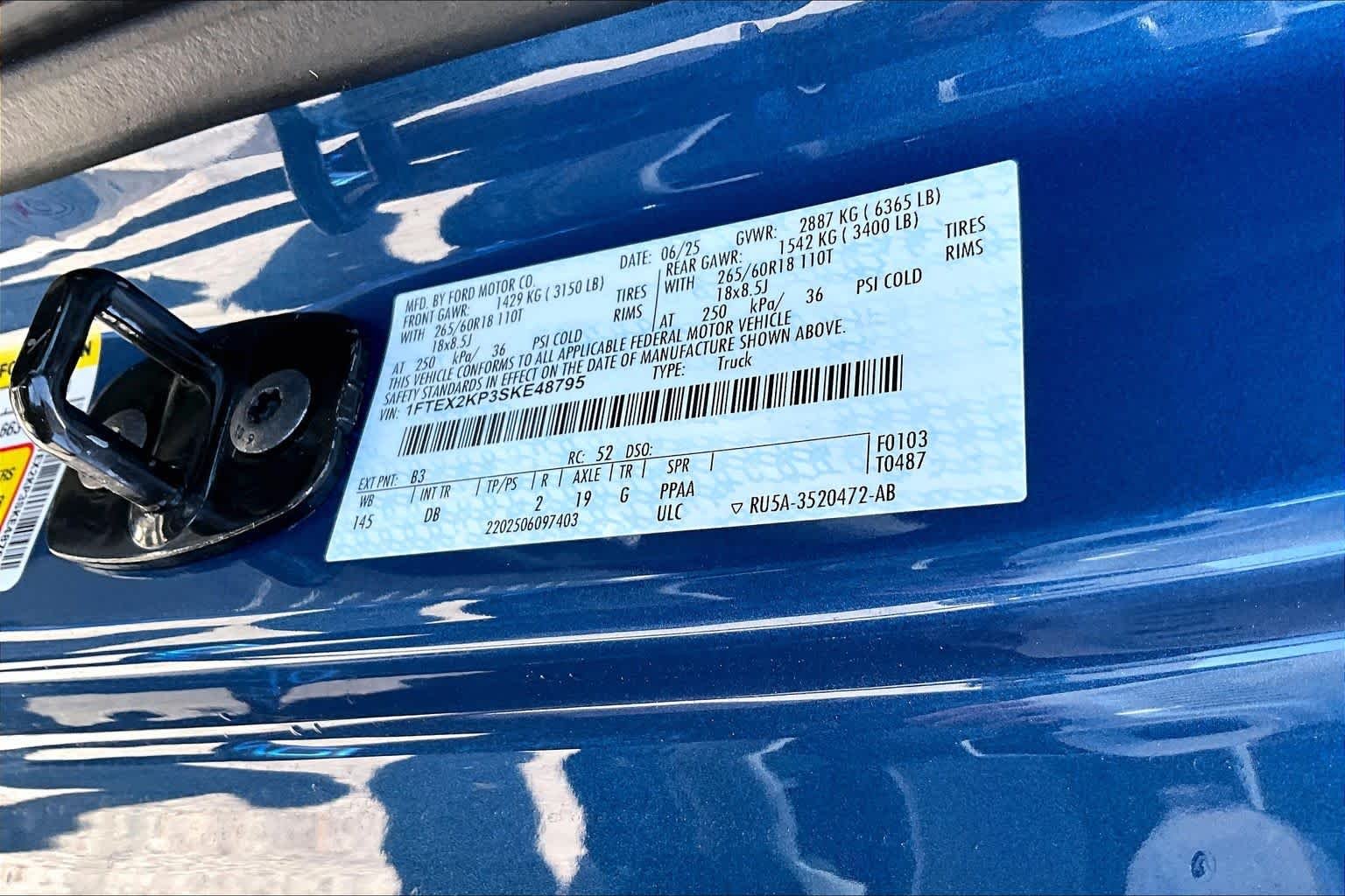 Used 2025 Atlas Blue Metallic Ford STX image 33