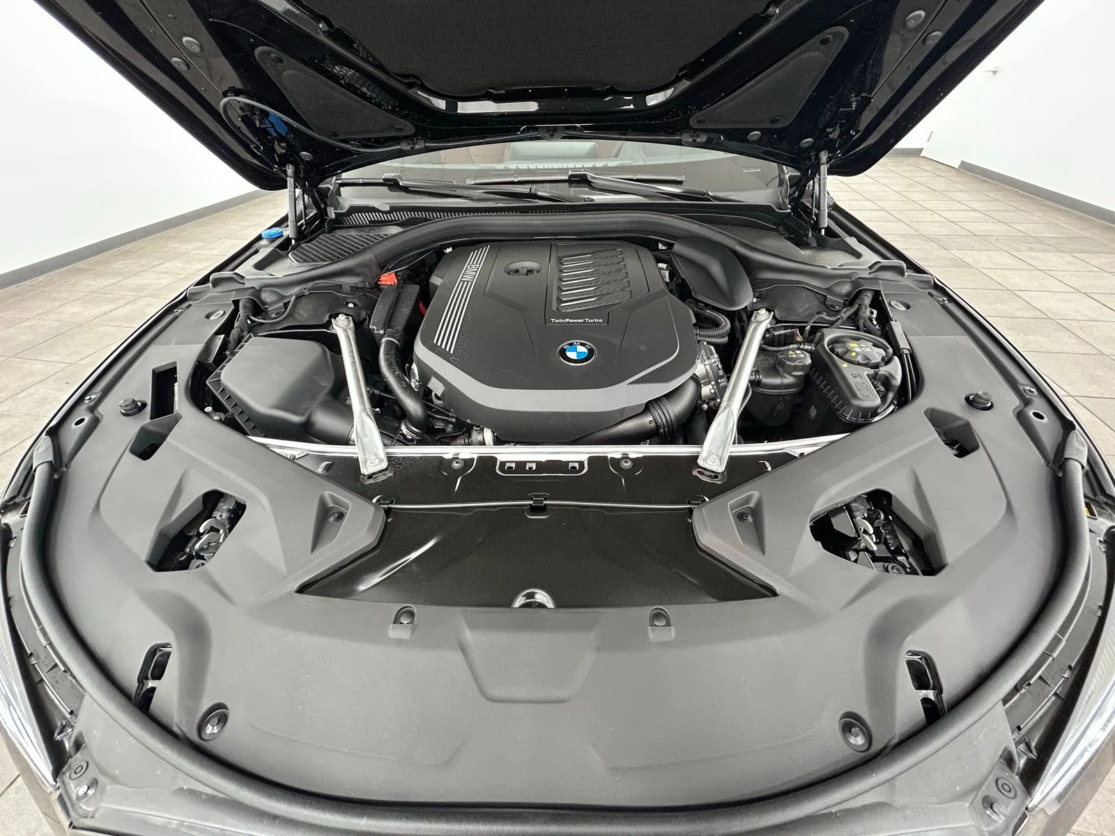 2026 BMW 8 Series 840i - Photo 40
