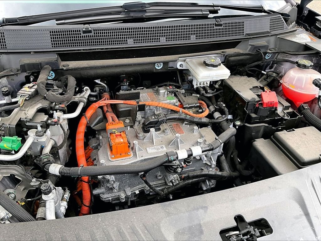 Used 2024 Gray Chevrolet LT image 28
