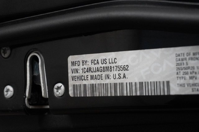 Used 2021 Black Jeep Altitude image 37