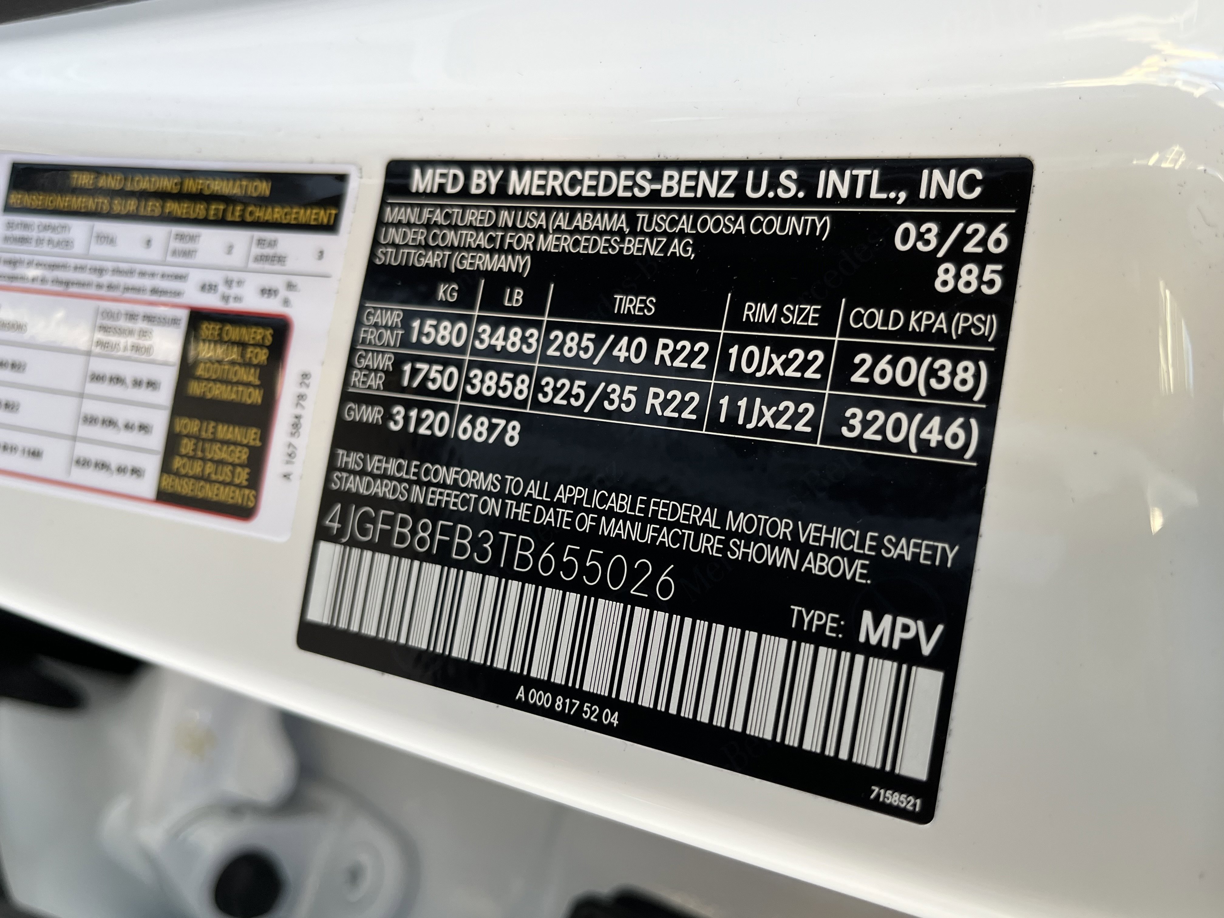 New 2026 MANUFAKTUR Moonlight White Metallic Mercedes-Benz GLE 580 image 31