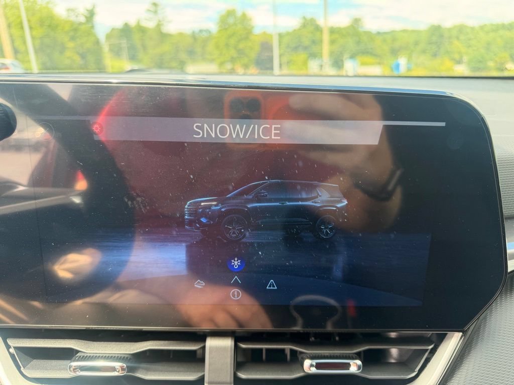New 2027 Radiant Red Tintcoat Chevrolet LT image 25