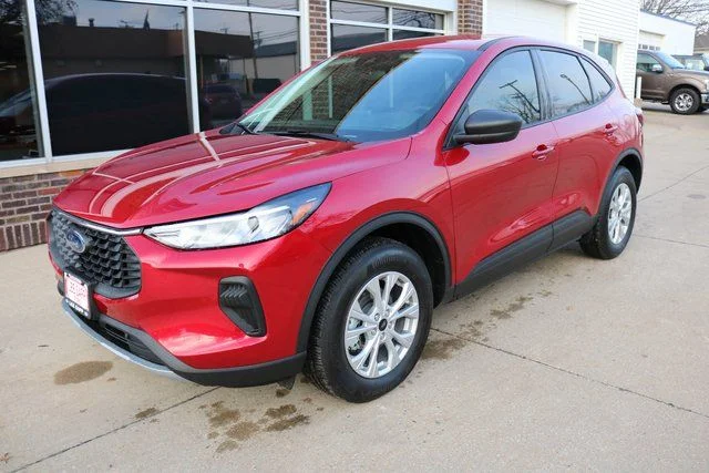 New 2026 Rapid Red Metallic Tinted Clearcoat Ford Active® image 4