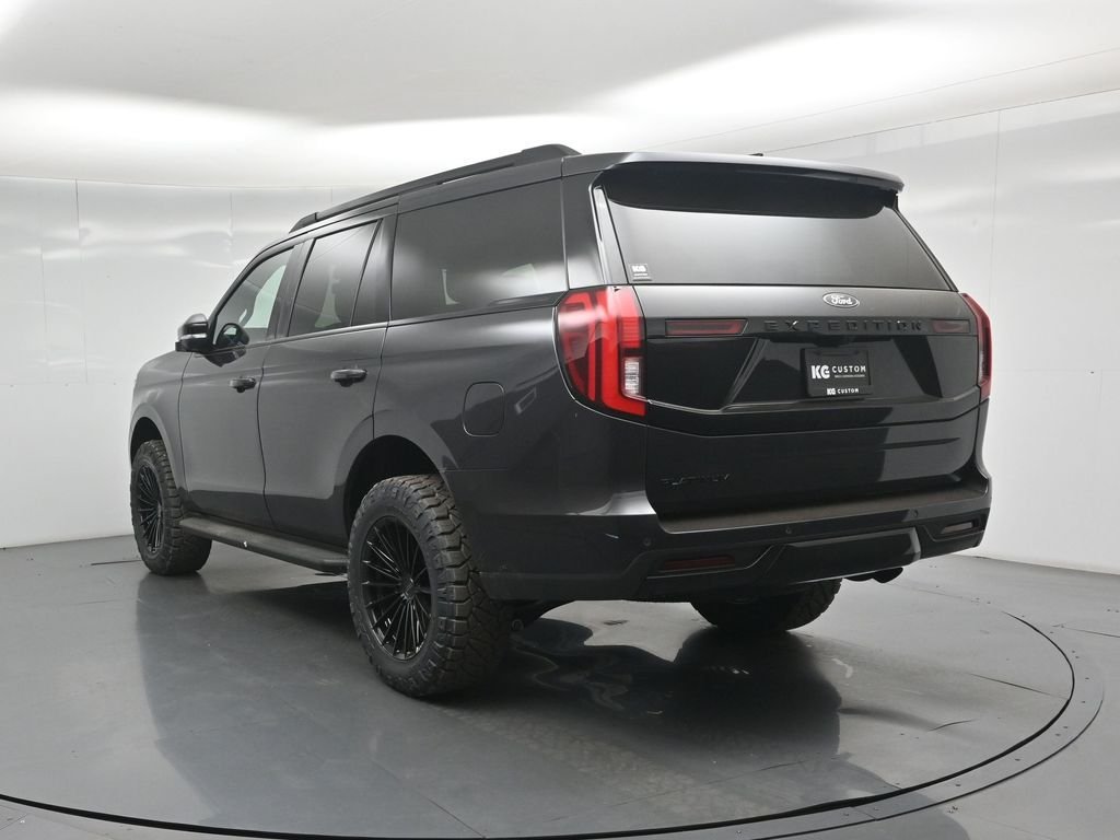New 2026 Dark Matter Gray Metallic Ford Platinum image 26