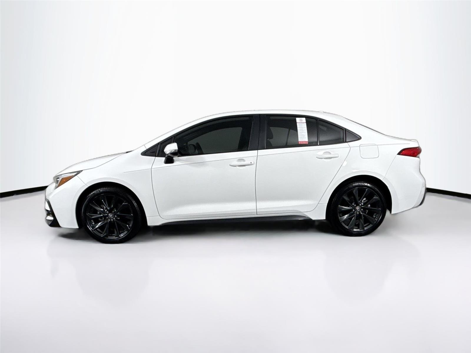 Certified Used 2024 Ice Cap Toyota SE image 13