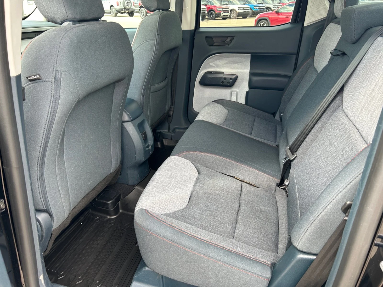 Used 2022 BLACK Ford XLT SuperCrew   AWD image 18