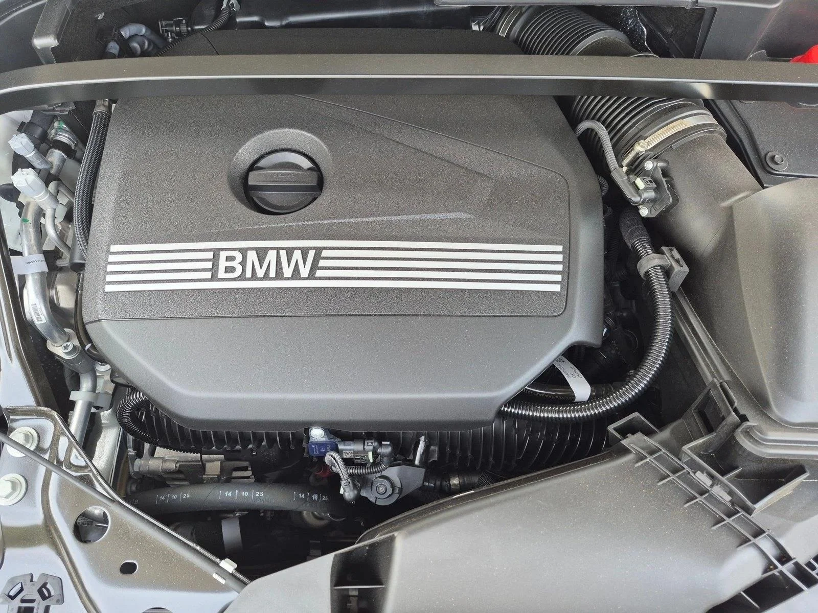 Used 2026 Alpine White BMW xDrive28i image 22