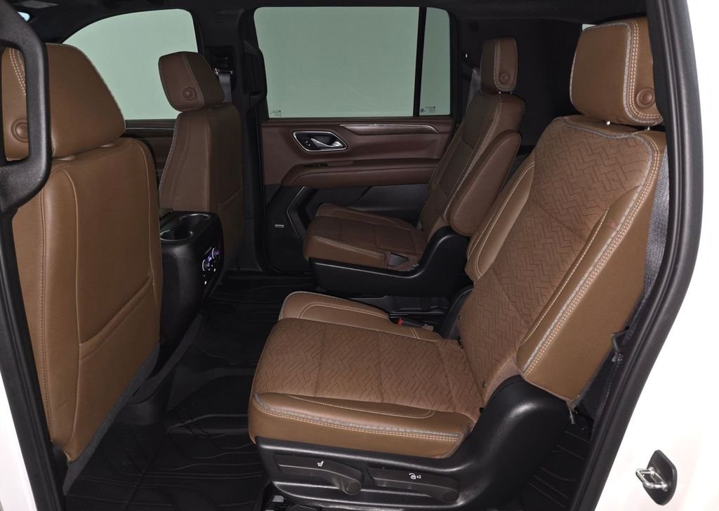 Used 2022 Beige Chevrolet High Country image 13