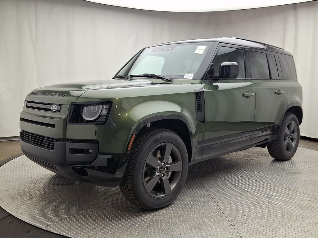 New 2026 Woolstone Green Land Rover X-Dynamic SE image 1