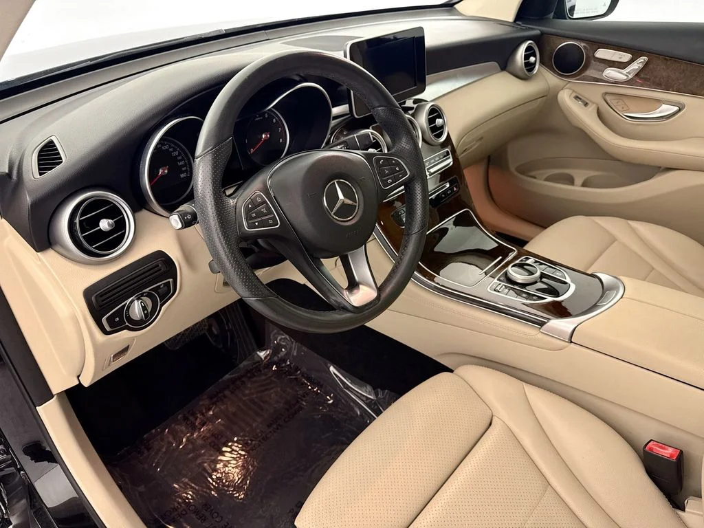 Used 2018 Black Mercedes-Benz GLC 300 image 9