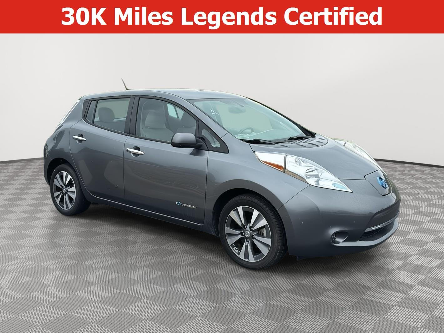 2015 Nissan Leaf SV's photo