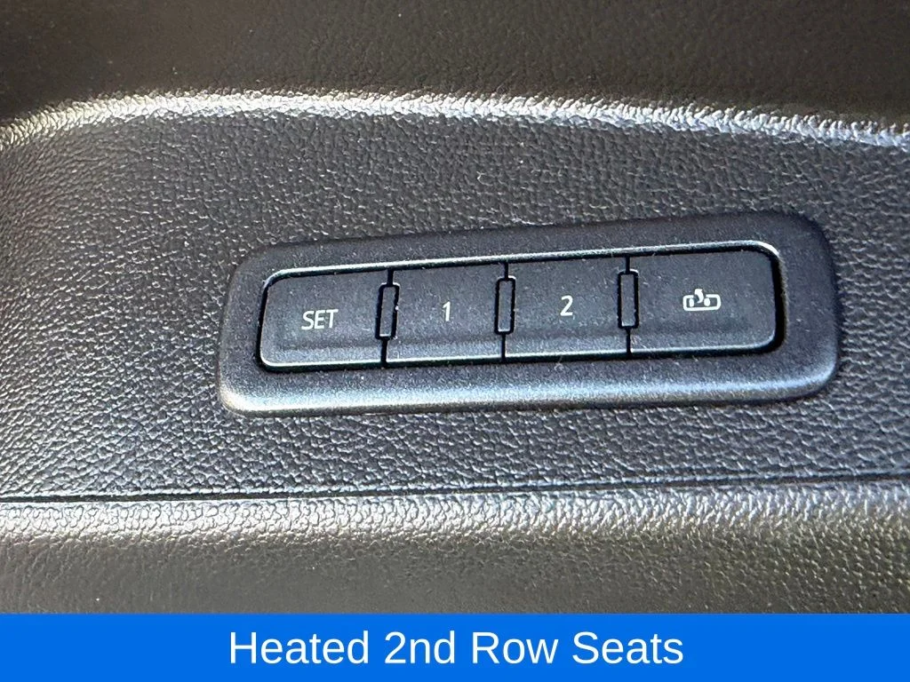 Used 2018 Gray Chevrolet LT image 27