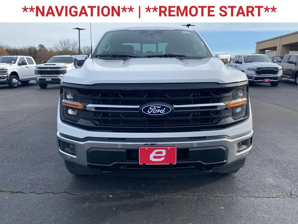 New 2026 Oxford White Ford XLT image 2
