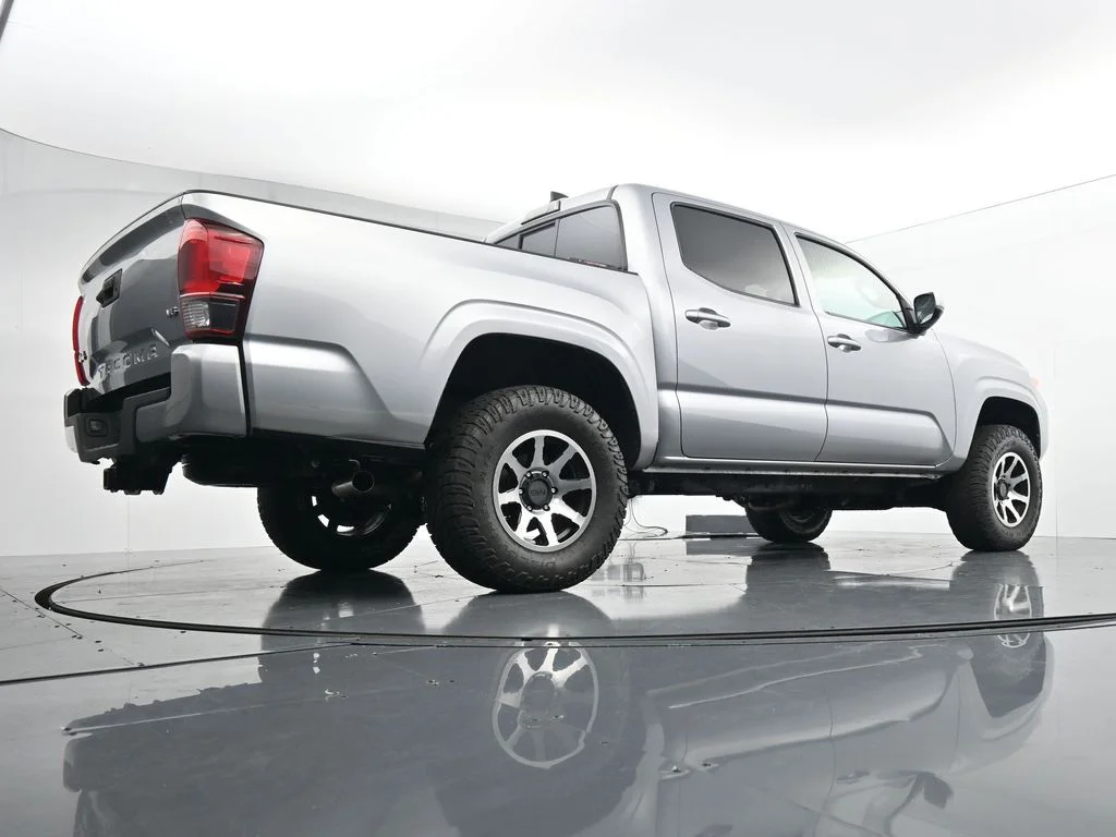 Used 2021 Silver Toyota SR image 31