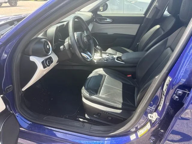 Used 2021 Blue Alfa Romeo Sprint image 3