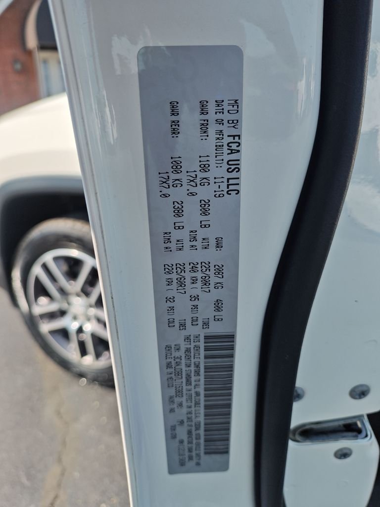 Used 2020 White Jeep Latitude image 24