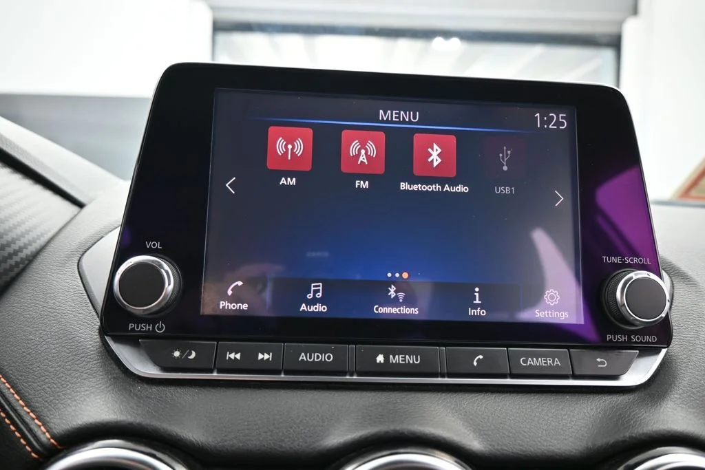 Used 2020 Aspen White Tricoat Nissan SR image 22