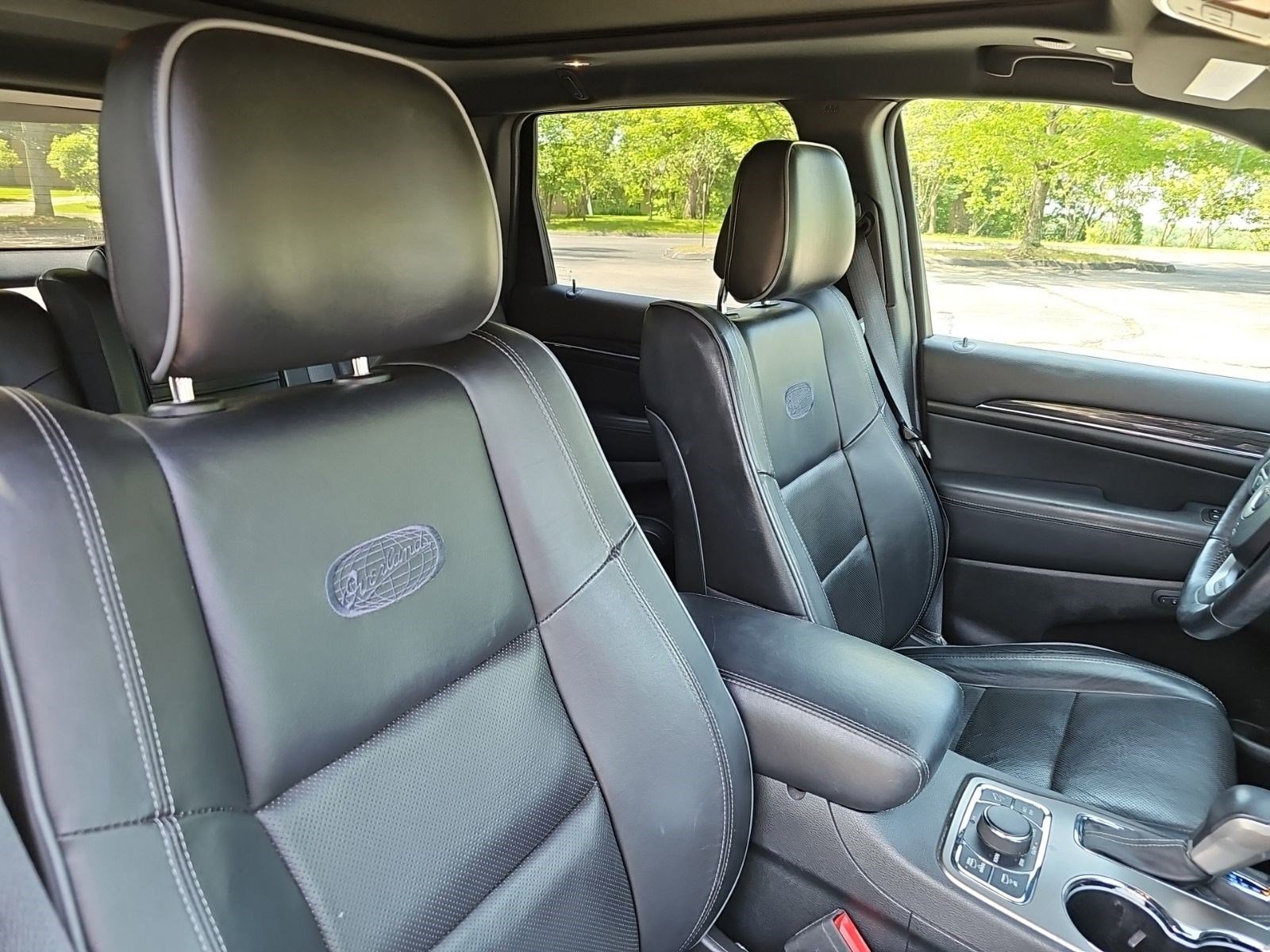 Used 2019 Sangria Metallic Clearcoat Jeep Overland image 11