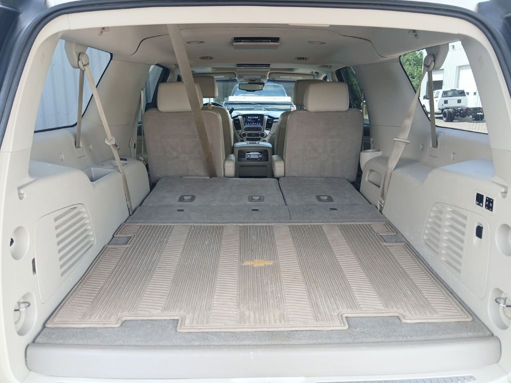 Used 2017 White GMC Denali image 46