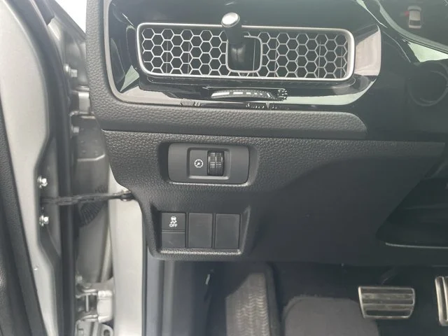 2025 Honda Civic Sport - Photo 21