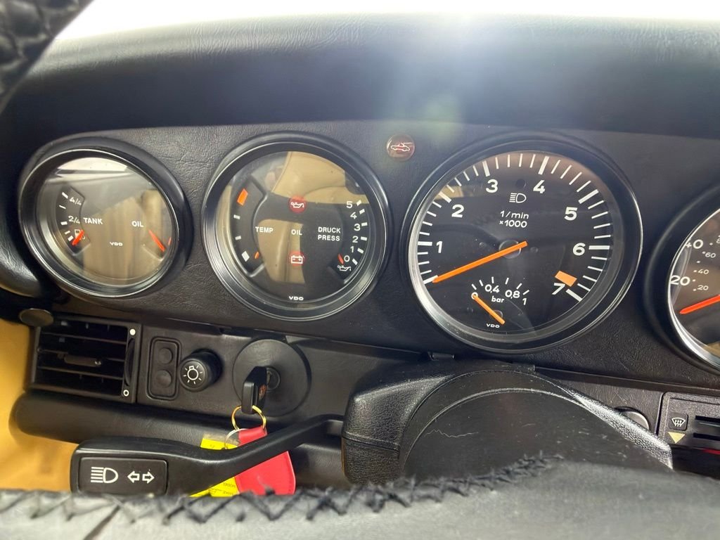 Used 1987 Red Porsche Turbo image 30