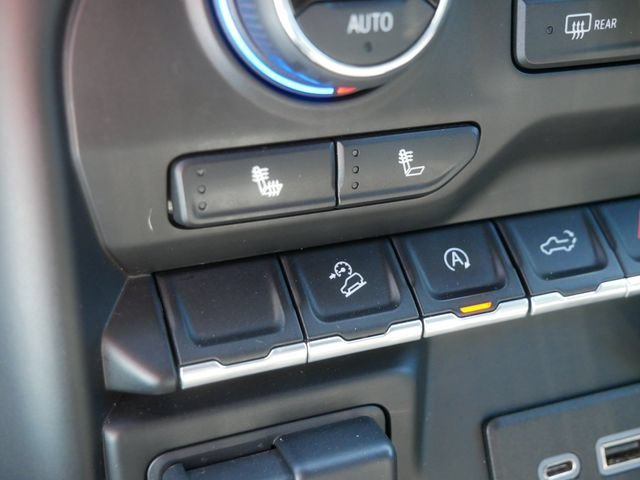 Used 2020 SILVER ICE METALLIC Chevrolet LT Trail Boss image 28