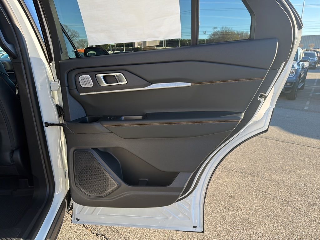New 2026 Star White Metallic Tri-Coat Ford Tremor® image 20