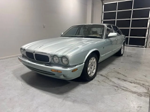 Used 2000 Jaguar XJ Series XJ8 with VIN SAJDA14CXYLF17278 for sale in Albany, GA