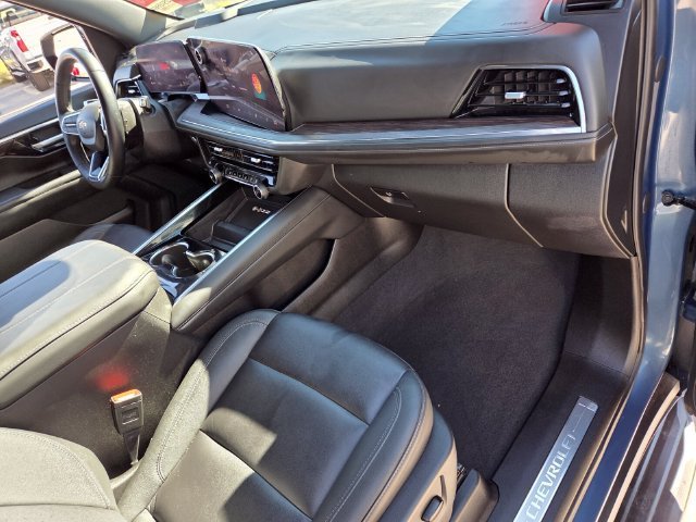 2026 Chevrolet Suburban LT - Photo 16