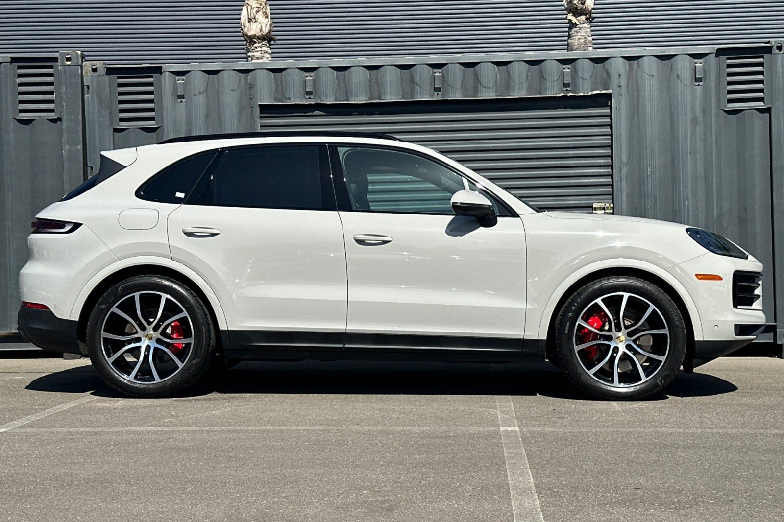 Used 2024 Chalk Porsche S image 9