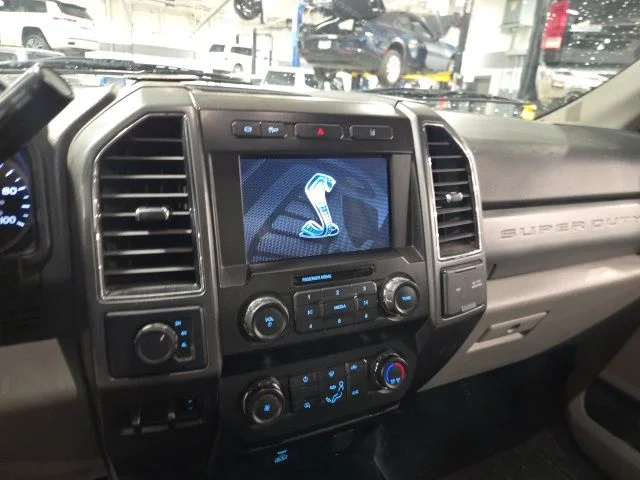 Used 2020 White Ford XLT image 15