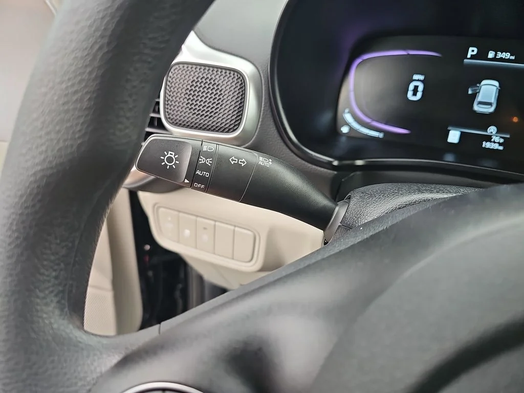 Used 2025 Black Kia LX image 26