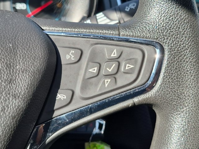 Used 2017 White Chevrolet LT image 15