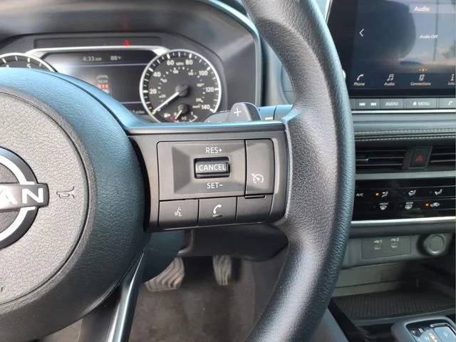 Used 2024 Gray Nissan S image 17