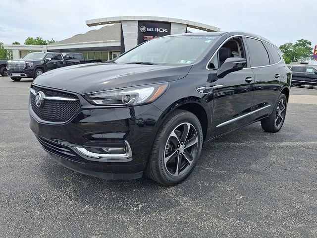 Used 2021 Black Buick Essence image 3