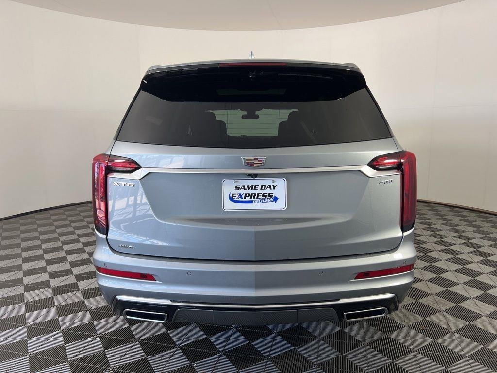Used 2025 Silver Metallic Cadillac Premium Luxury image 30