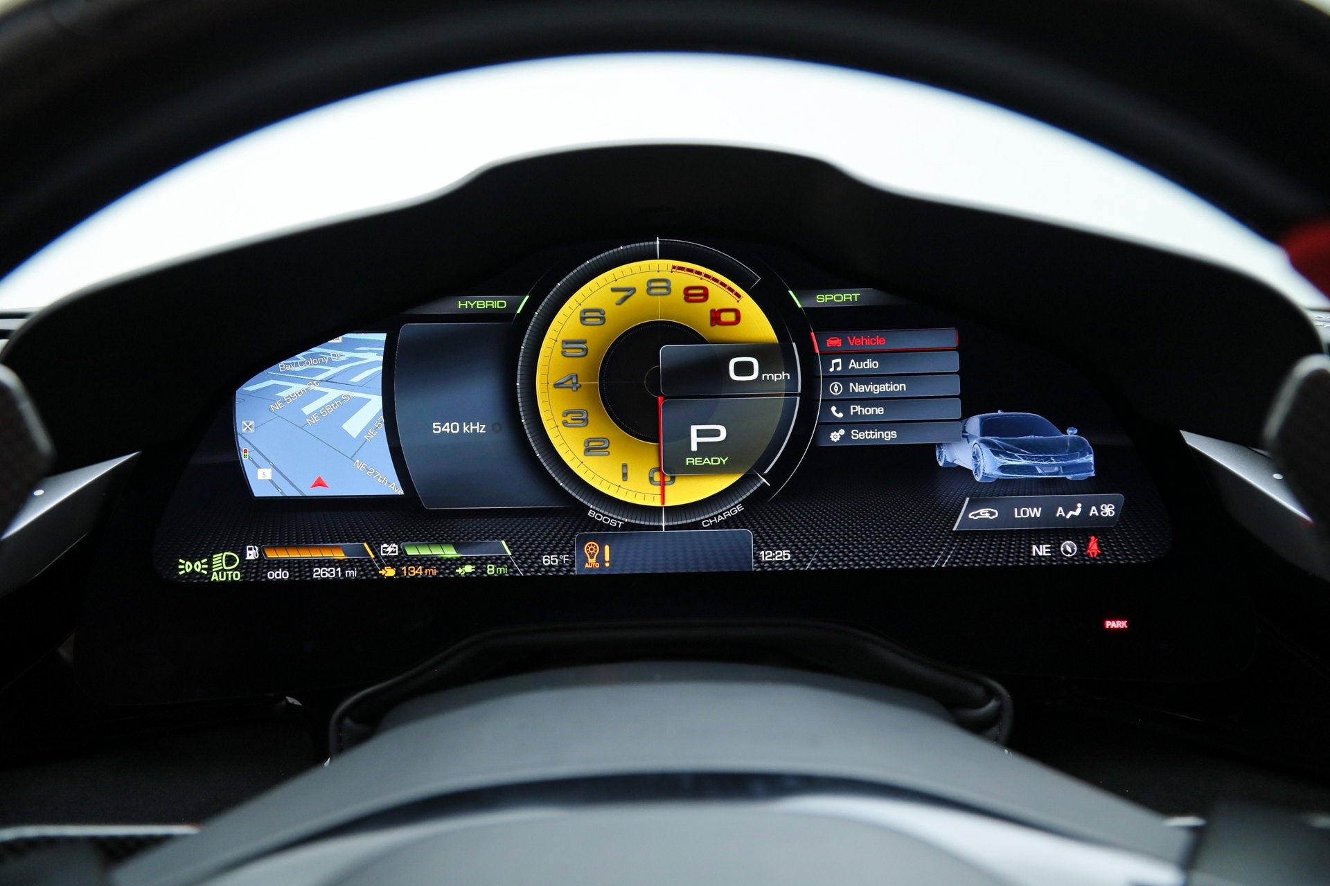 Certified Used 2022 Grigio Titanio Ferrari  image 38