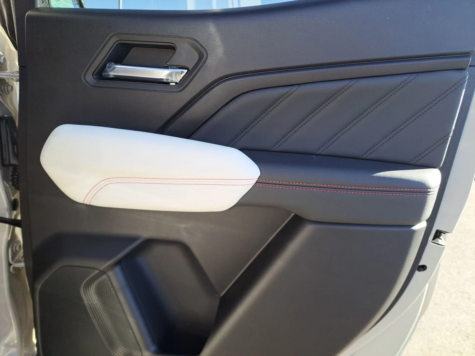2026 GMC Canyon AT4X - Photo 26