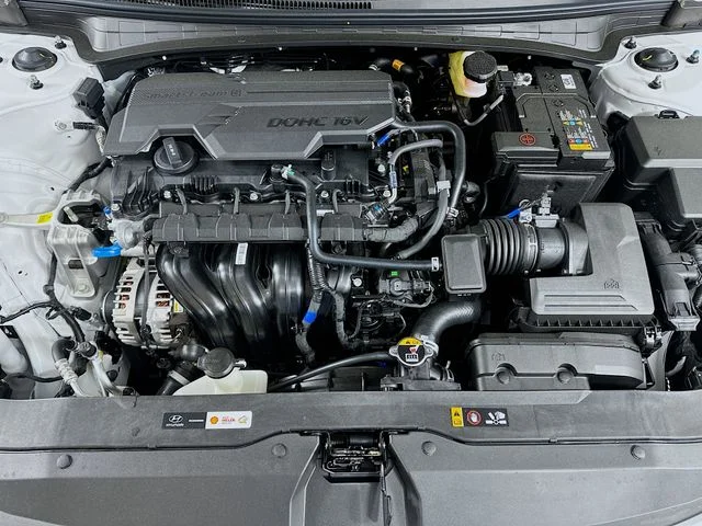 New 2026 Hyundai ELANTRA SEL Sport
