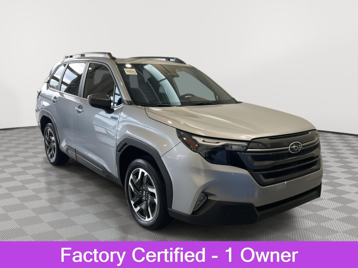 2025 Subaru Forester Premium Hybrid's photo