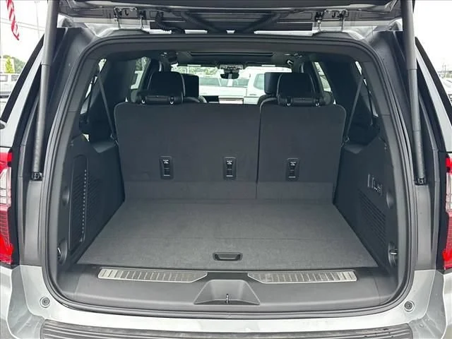 2026 GMC Yukon XL Denali - Photo 11