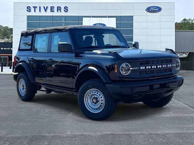 2025 Ford Bronco Base 4x4's photo