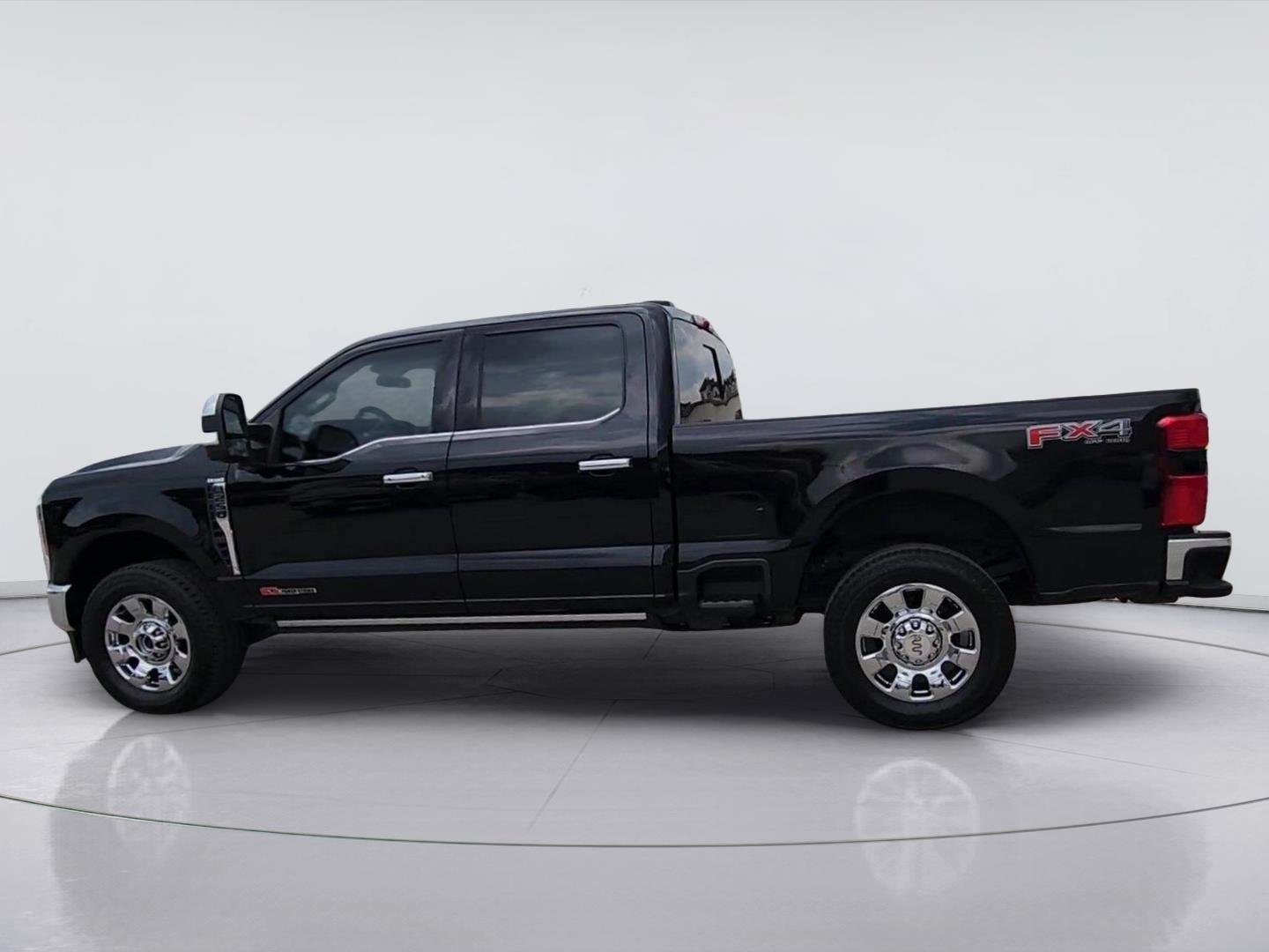 2025 Ford F-250 photo 6 of 35