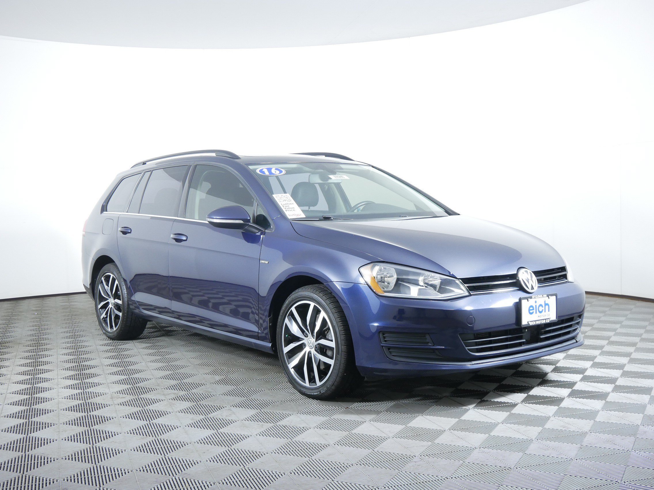 2016 Volkswagen Golf SportWagen