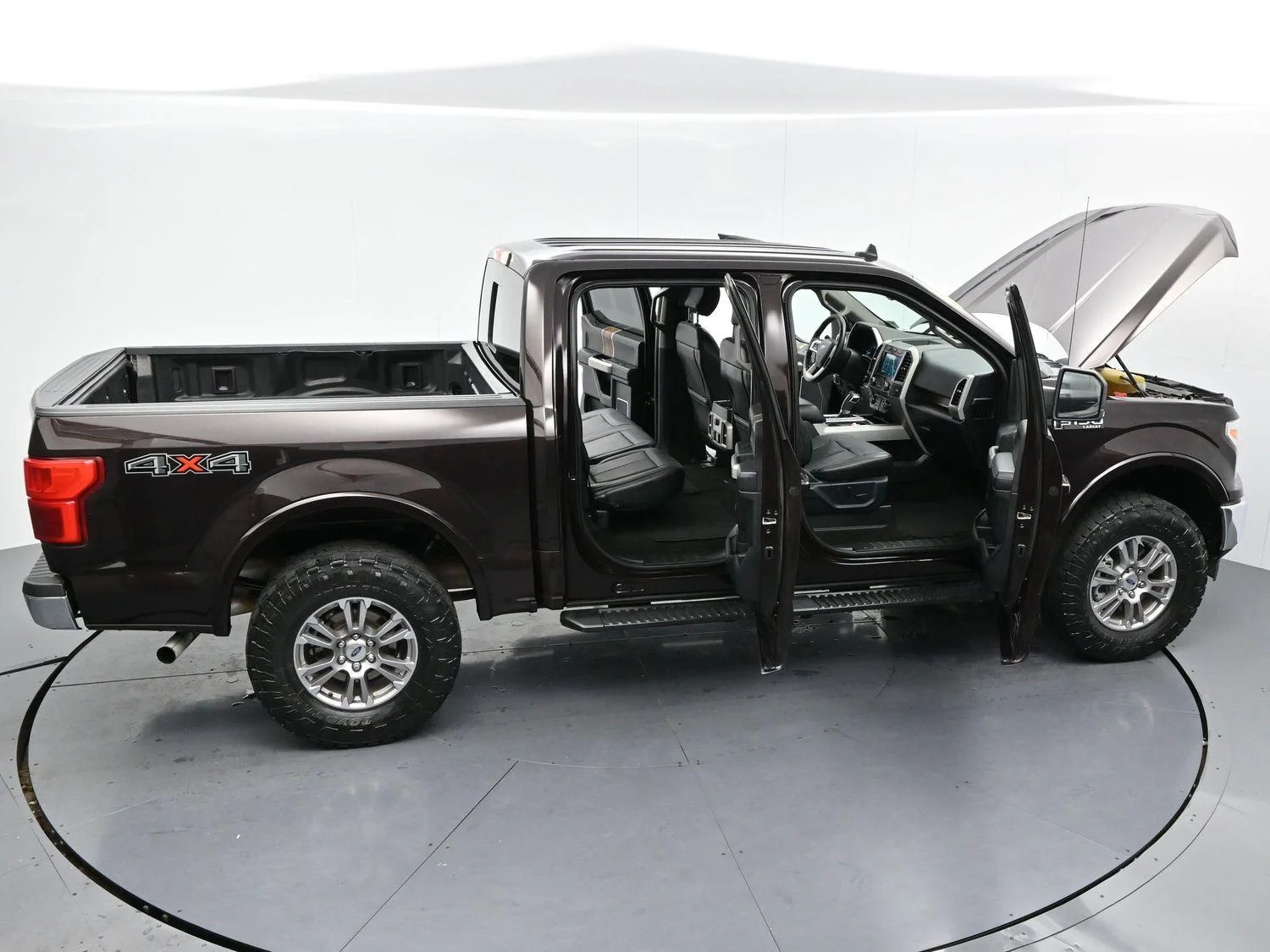 Used 2020 Magma Red Ford LARIAT image 44