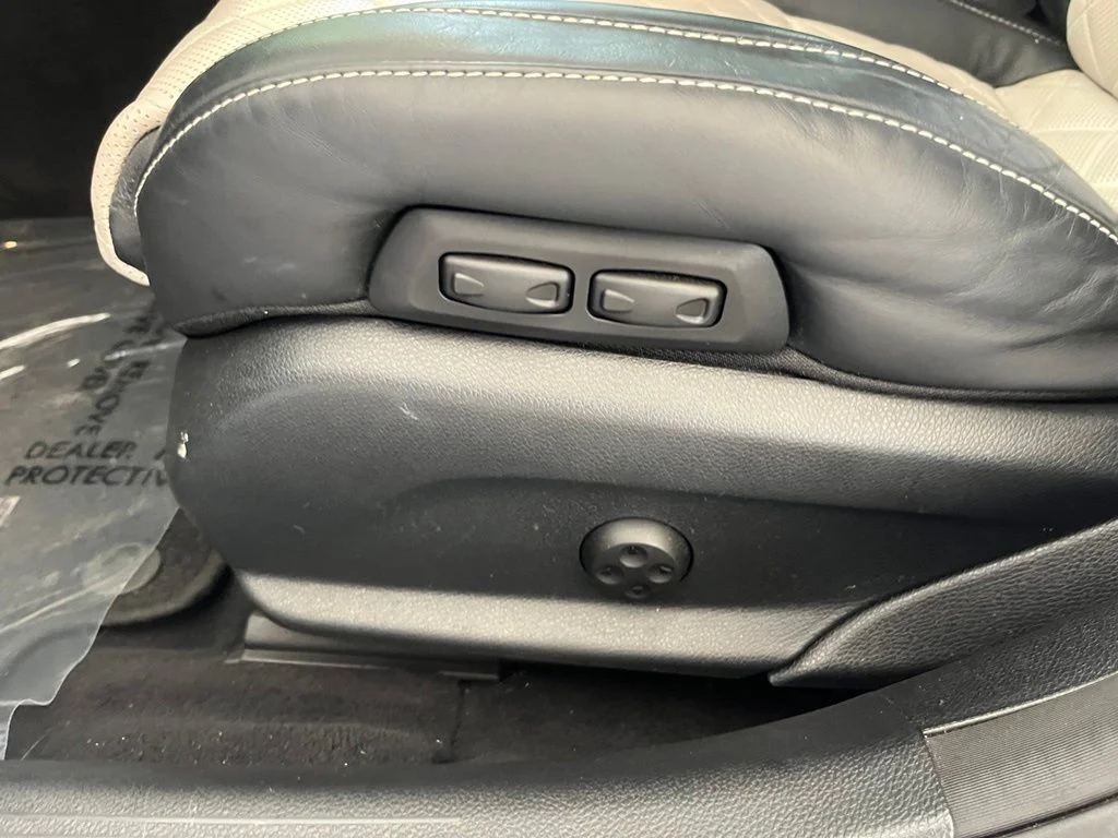 Used 2018 White Mercedes-Benz C 43 AMG® image 43